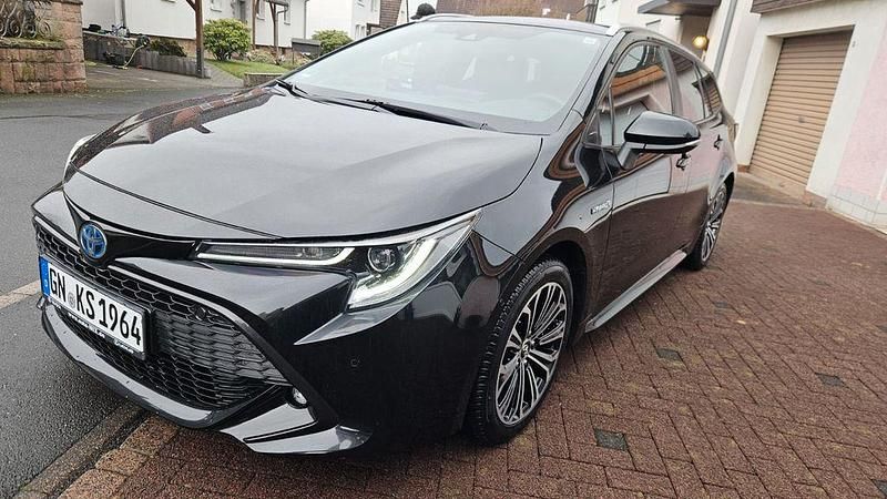 Schwarz Gebraucht 2019 Toyota Corolla Comfort Kombi | 21.200 € (Guter Preis) - Bild 1/4
