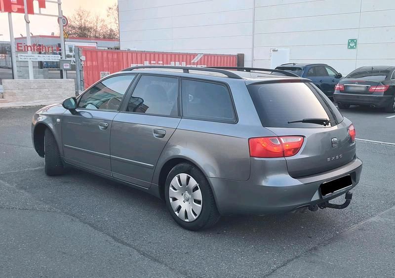 Gebraucht Seat Exeo Style 143 PS (105 kW) 2012 Grau Kombi