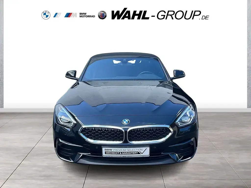Gebraucht BMW Z4 Advantage 197 PS (144 kW) 2022 Saphirschwarz Cabrio