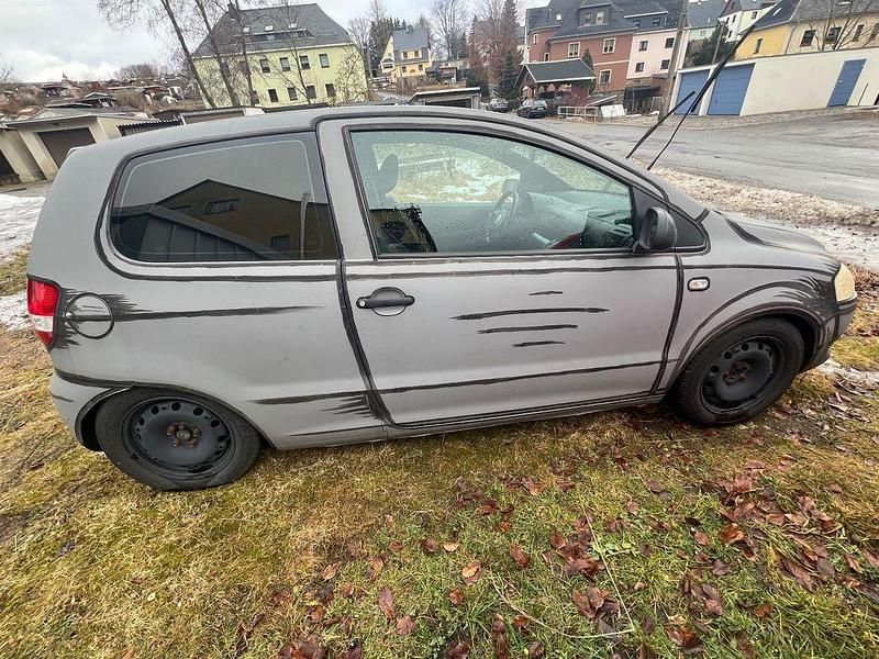 Gebraucht VW Fox 54 PS (39 kW) 2005 Grau Kleinwagen