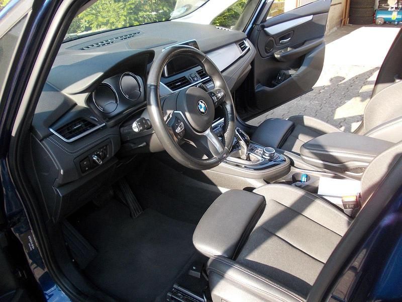 Gebraucht BMW 218 150 PS (110 kW) 2018 Blau Kombi