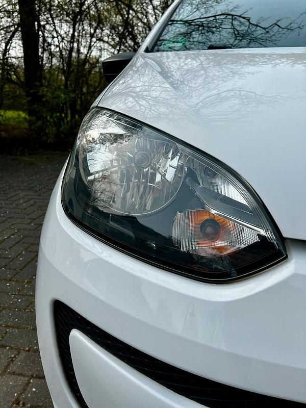 Gebraucht VW up! 60 PS (44 kW) 2015 Weiß Kleinwagen