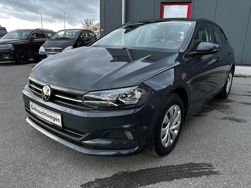 Grau Gebraucht 2020 VW Polo Comfortline Limousine | 15.490 € (Etwas zu teuer) - Bild 1/4