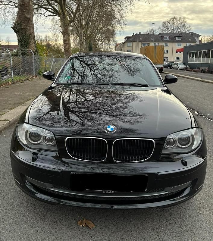 Gebraucht BMW 118 143 PS (105 kW) 2007 Schwarz Kleinwagen
