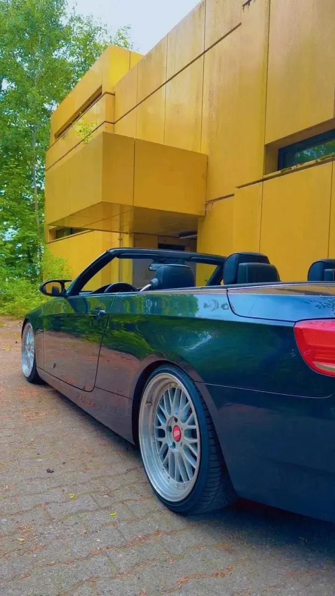 Gebraucht BMW 330 Cabriolet 231 PS (169 kW) 2007 Schwarz Cabrio