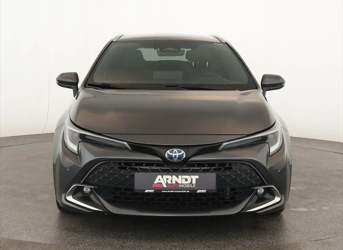 Gebraucht Toyota Corolla Team 140 PS (102 kW) 2024 Marlingrau Kombi