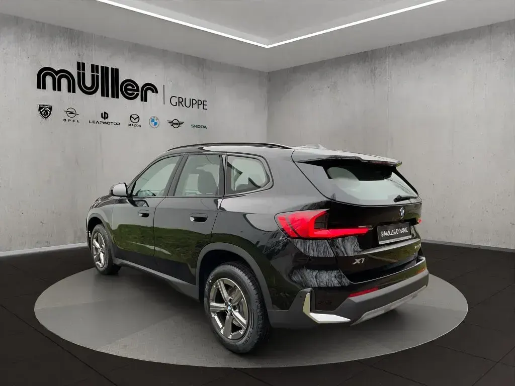 Gebraucht BMW X1 Efficient Dynamics 136 PS (100 kW) 2026 Saphirschwarz SUV