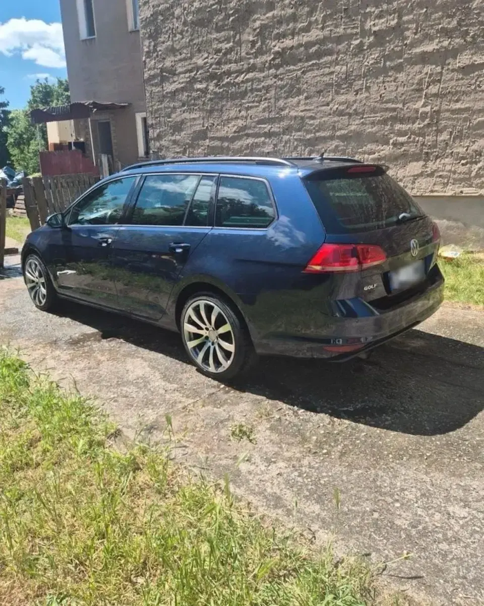 Gebraucht VW Golf VII 105 PS (77 kW) 2014 Blau Kombi