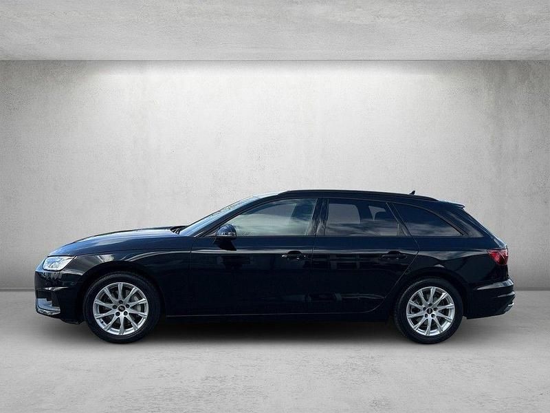 Gebraucht Audi A4 Ambiente 204 PS (150 kW) 2023 Brillantschwarz Kombi