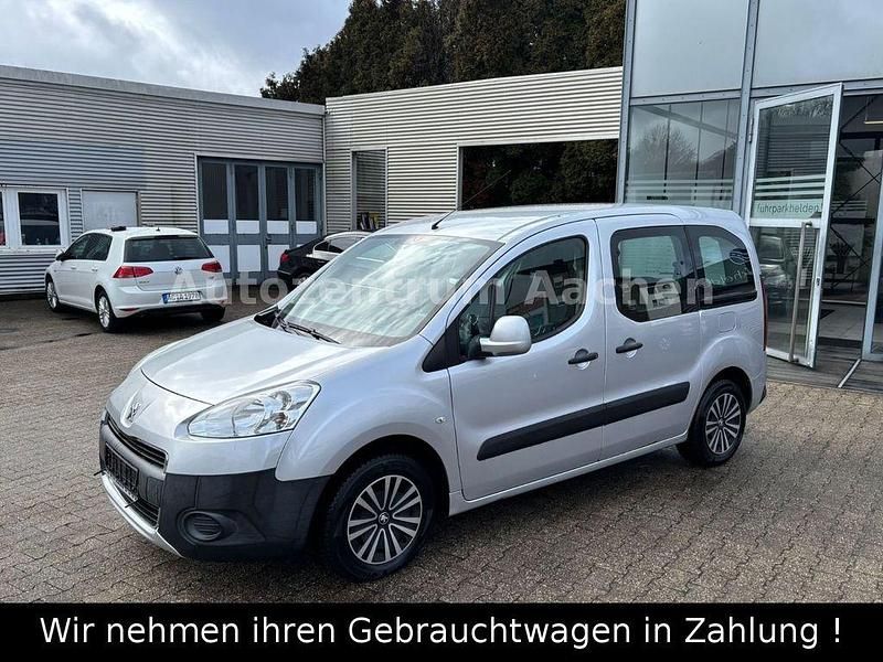Gebraucht Peugeot Partner Tepee Active 92 PS (67 kW) 2012 Silber Van / Kleinbus