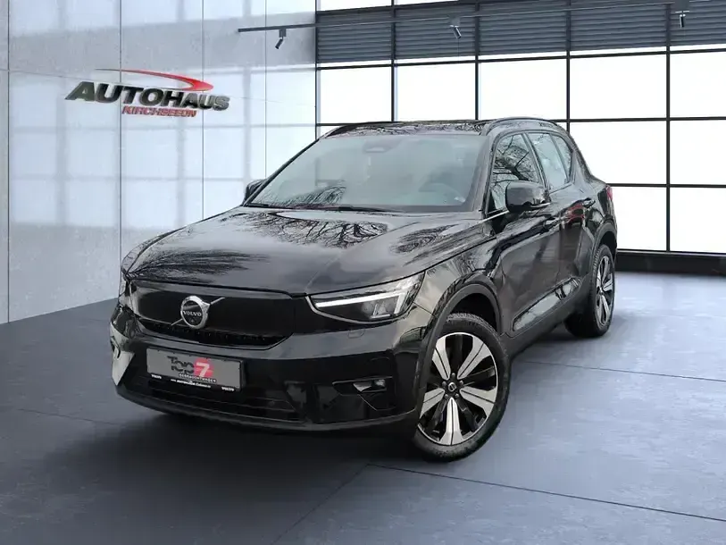 Używany Volvo XC40 Ultimate 169 kW (231 KM) 2022 Czarny SUV