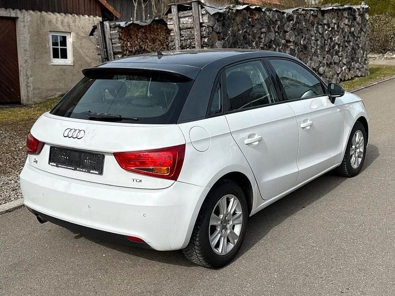 Gebraucht Audi A1 Sportback Ambition 105 PS (77 kW) 2012 Weiß Kleinwagen