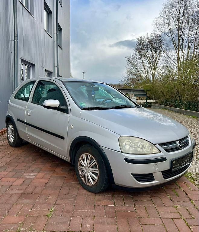 Gebraucht Opel Corsa 60 PS (44 kW) 2004 Silber Kleinwagen