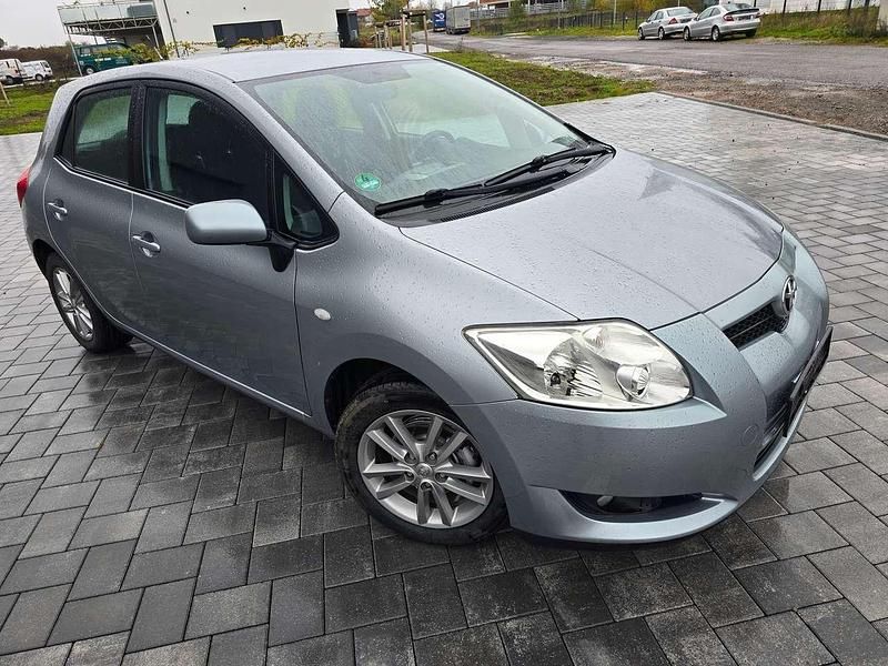 Silber Gebraucht 2008 Toyota Auris Team Kleinwagen | 5.900 € (Etwas zu teuer) - Bild 1/4