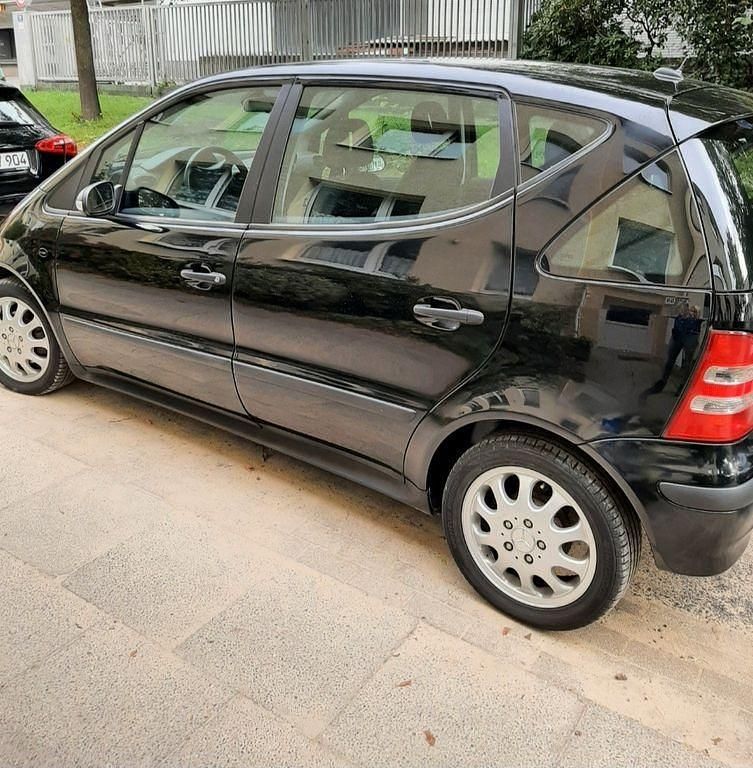 Schwarz Gebraucht 2004 Mercedes A140 Classic Van / Kleinbus | 750 € (Superpreis) - Bild 1/3