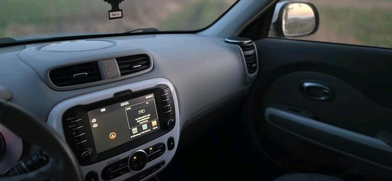 Gebraucht Kia Soul 80 kW (110 PS) 2016 Blau SUV