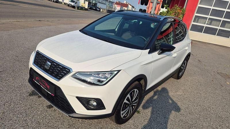 Weiß Gebraucht 2019 Seat Arona XCELLENCE SUV | 16.999 € (Fairer Preis) - Bild 1/4