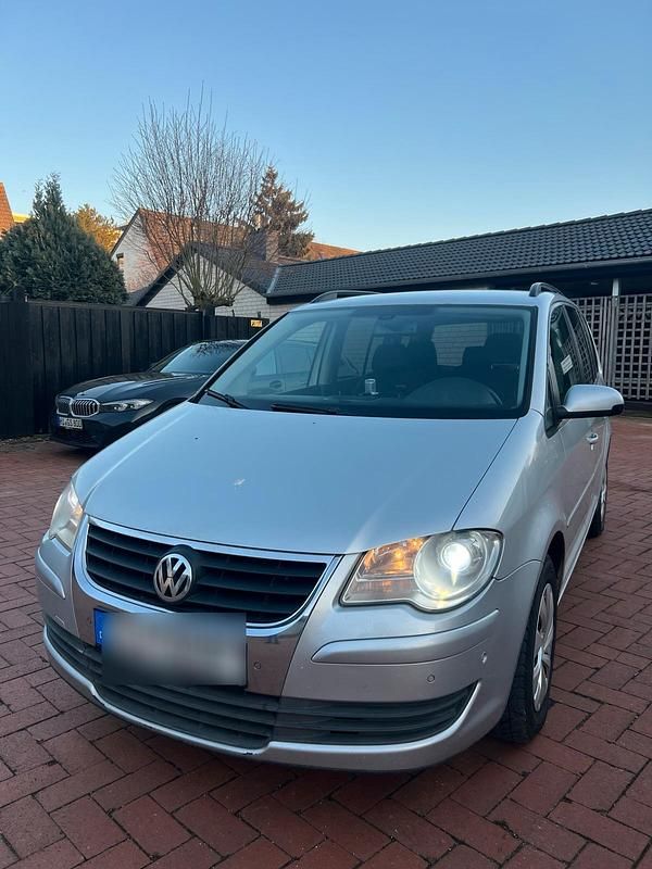 Silber Gebraucht 2007 VW Touran Van / Kleinbus | 4.450 € (Fairer Preis) - Bild 1/4