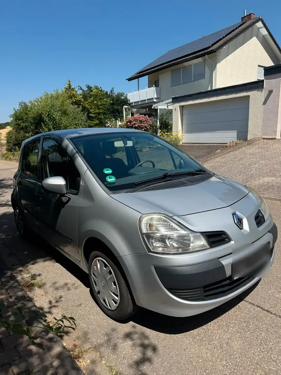 Gebraucht Renault Modus Avantage 75 PS (55 kW) 2012 Silber Van / Kleinbus