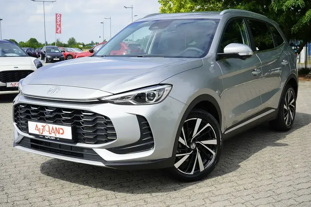 Neu MG ZS Luxury 197 PS (144 kW) 2026 Silber SUV
