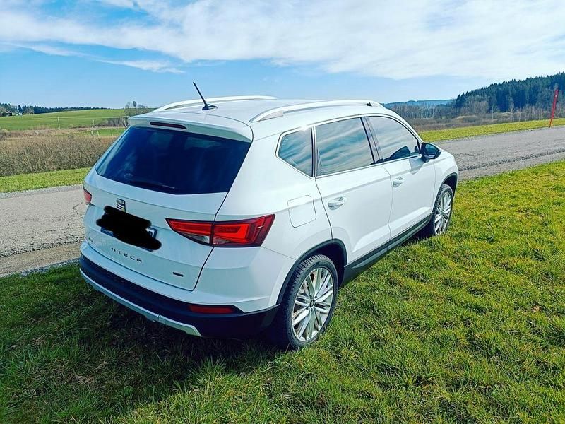 Gebraucht Seat Ateca 4Drive 150 PS (110 kW) 2016 Weiß SUV