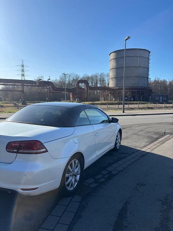 Gebraucht VW Eos 140 PS (102 kW) 2015 Weiß Cabrio