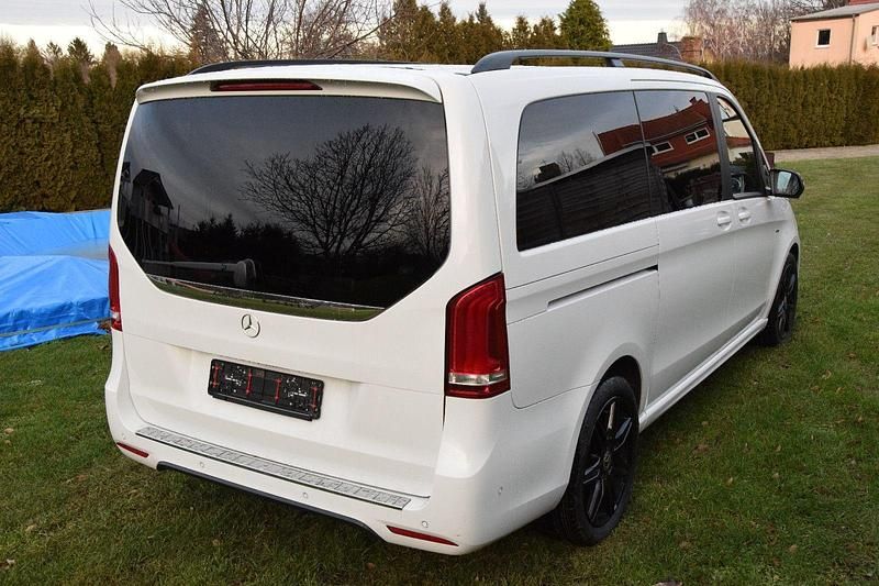 Gebraucht Mercedes V250 Avantgarde Edition 190 PS (139 kW) 2019 Weiß Van / Kleinbus
