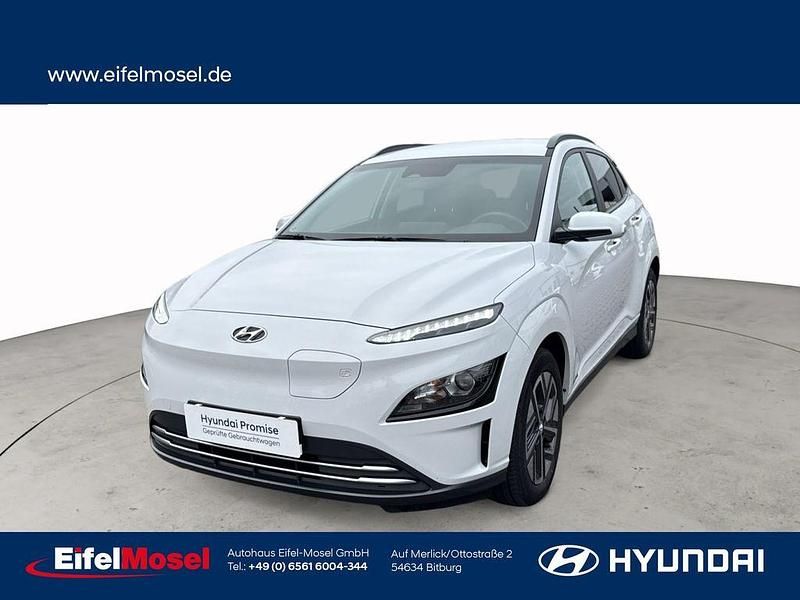 Weiß Gebraucht 2021 Hyundai Kona Edition 30+ SUV | 17.980 € (Etwas zu teuer) - Bild 1/4