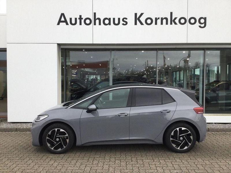 Mondsteingrau Gebraucht 2024 VW ID.3 Pro Kleinwagen | 27.990 € (Superpreis) - Bild 1/4