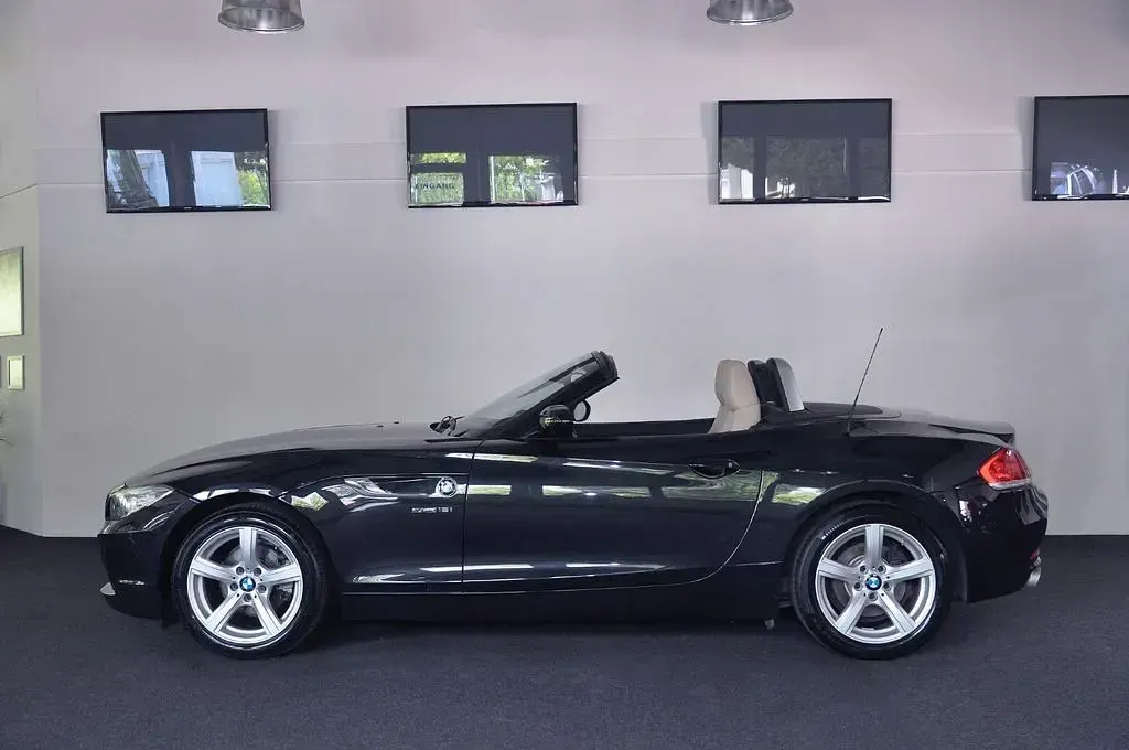 Gebraucht BMW Z4 156 PS (114 kW) 2015 Saphirschwarz Cabrio