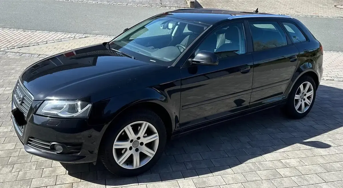 Używany Audi A3 105 KM (77 kW) 2009 Czarny Hatchback