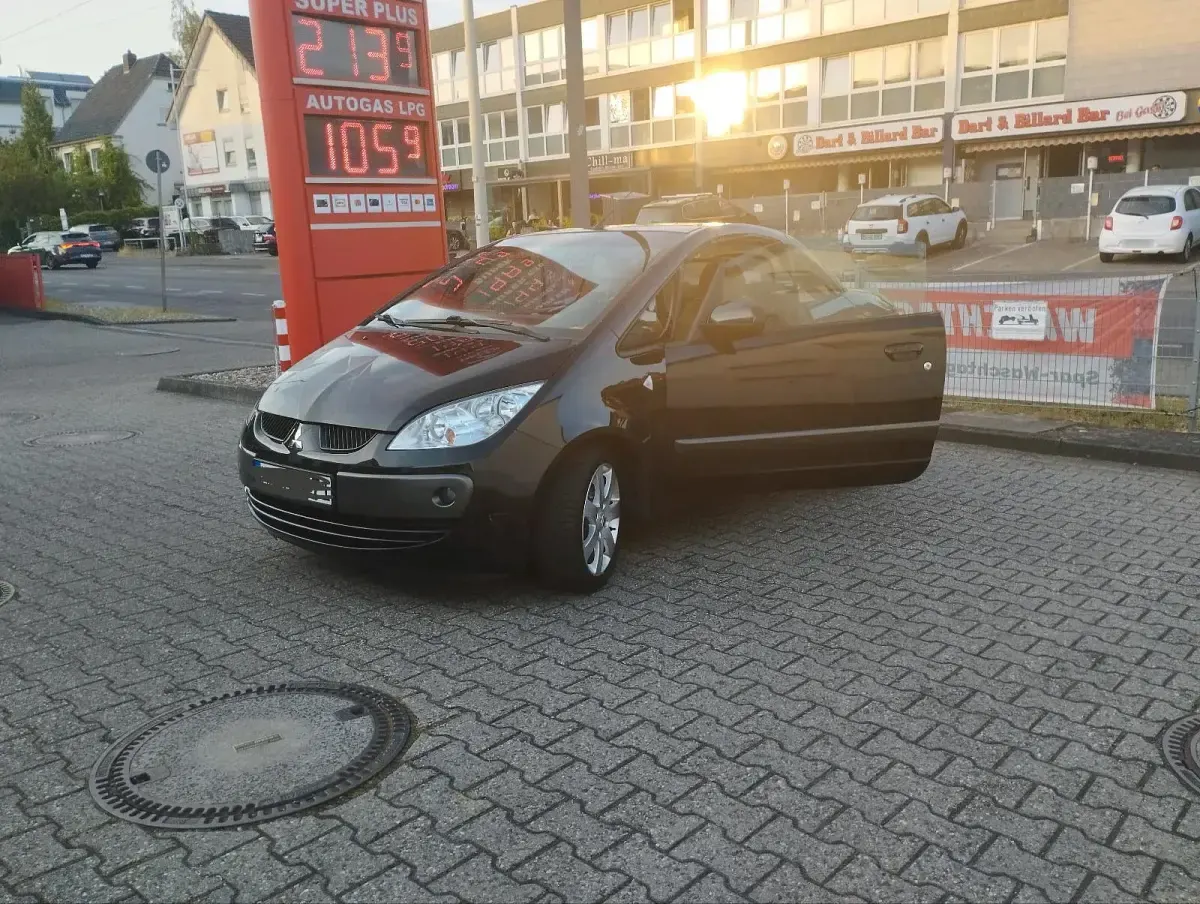 Gebraucht Mitsubishi Colt 106 PS (77 kW) 2006 Schwarz Cabrio