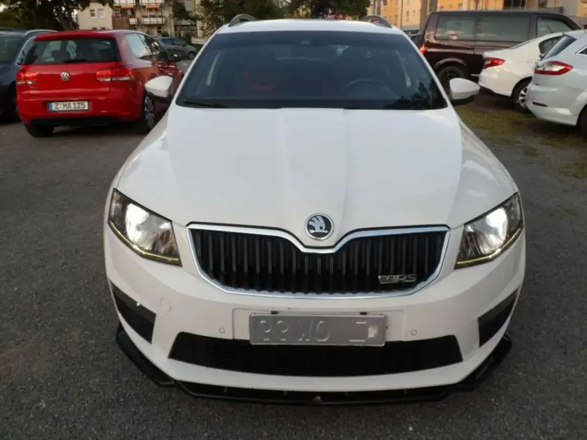 Gebraucht Skoda Octavia RS 184 PS (135 kW) 2013 Candyweiss Kombi