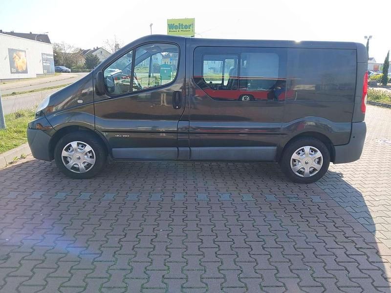 Gebraucht Renault Trafic 145 PS (106 kW) 2011 Schwarz Van / Kleinbus