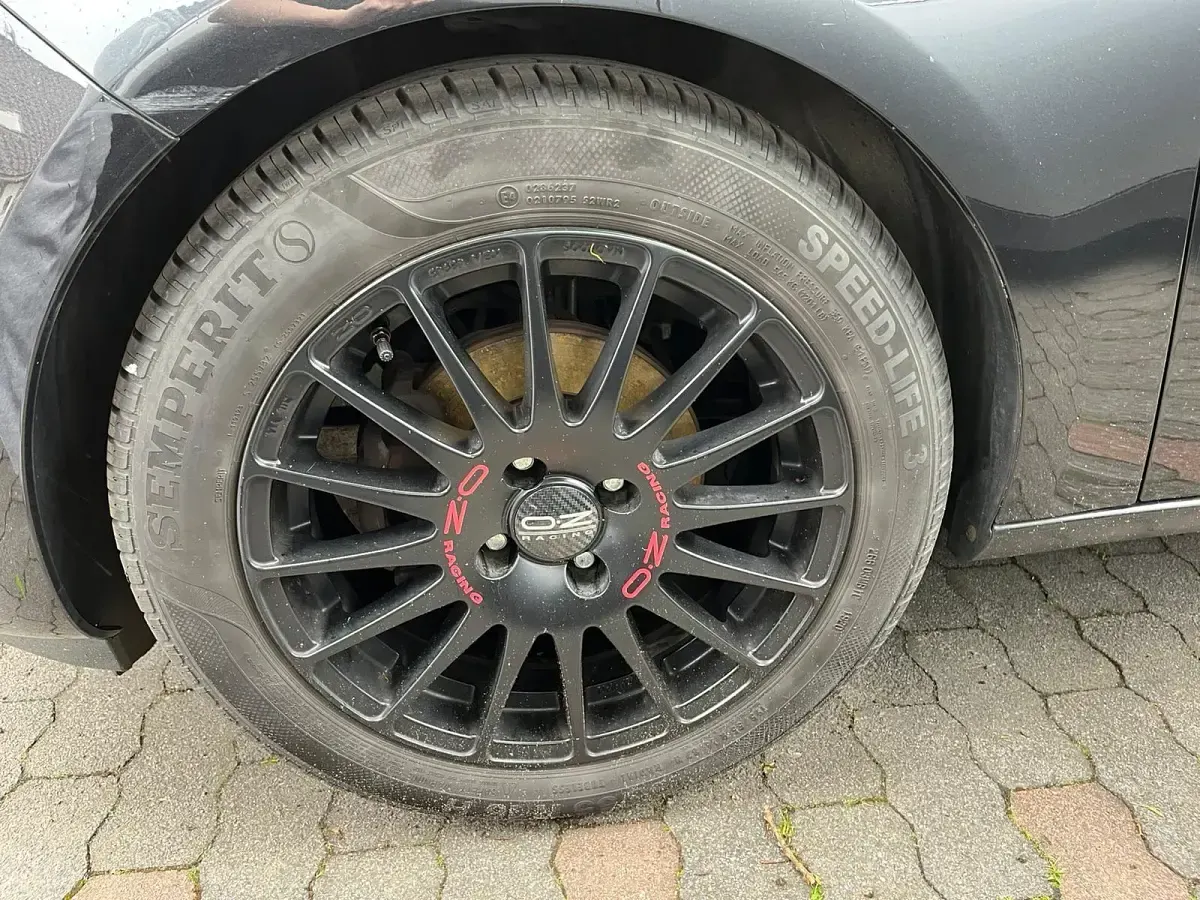Gebraucht Opel Adam 69 PS (50 kW) 2015 Schwarz Kleinwagen