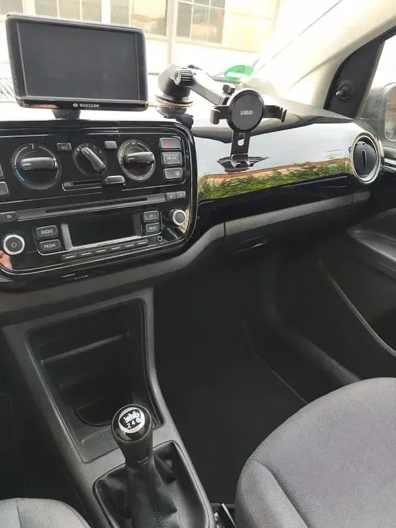 Second-hand VW up! move up! 60 CP (44 kW) 2013 Negru Hatchback