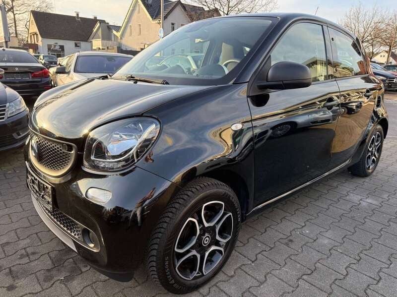 Schwarz Gebraucht 2020 Smart ForFour Basis Kleinwagen | 12.999 € (Fairer Preis) - Bild 1/4