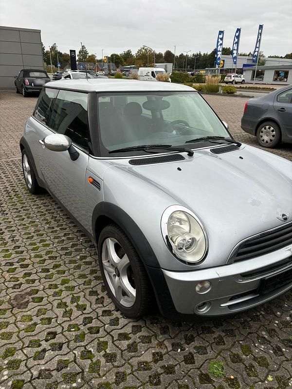 Usado Mini ONE 90 HP (66 kW) 2005 Prateado Citadino
