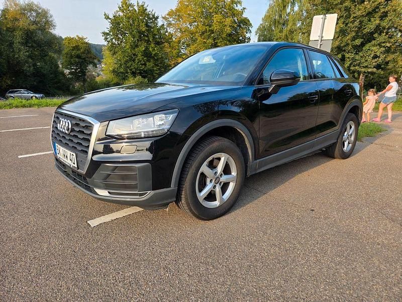 Schwarz Gebraucht 2017 Audi Q2 SUV | 15.990 € (Superpreis) - Bild 1/4