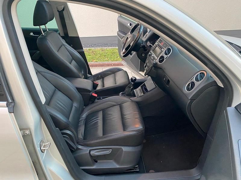 Gebraucht VW Tiguan 200 PS (147 kW) 2008 Silber SUV