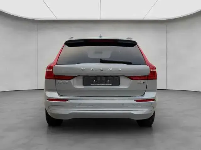 Gebraucht Volvo XC60 Core 250 PS (183 kW) 2024 Grau SUV