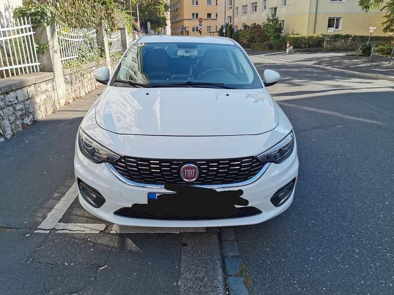 Gebraucht Fiat Tipo Lounge 95 PS (69 kW) 2020 Weiß Limousine