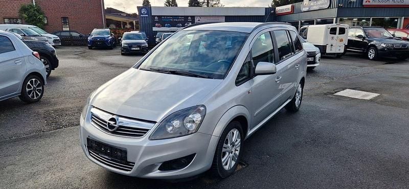Silber Gebraucht 2012 Opel Zafira Innovation Van / Kleinbus | 2.999 € (Guter Preis) - Bild 1/4