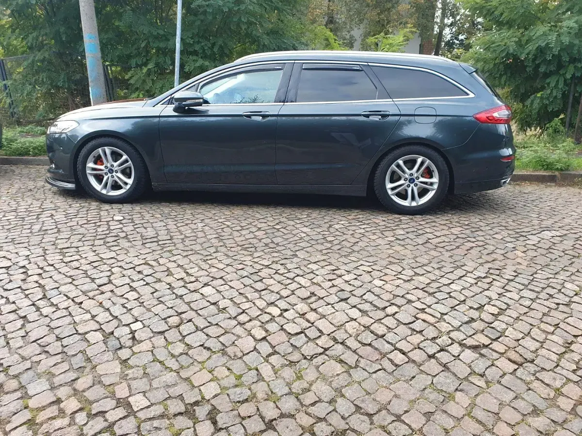 Usado Ford Mondeo 179 CV (131 kW) 2016 Verde Familiar
