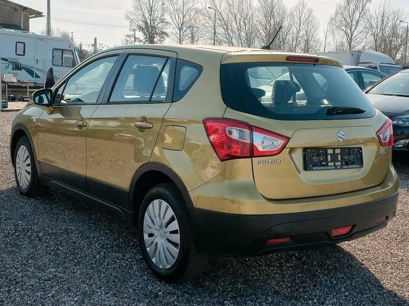 Gebraucht Suzuki SX4 120 PS (88 kW) 2014 Grün SUV