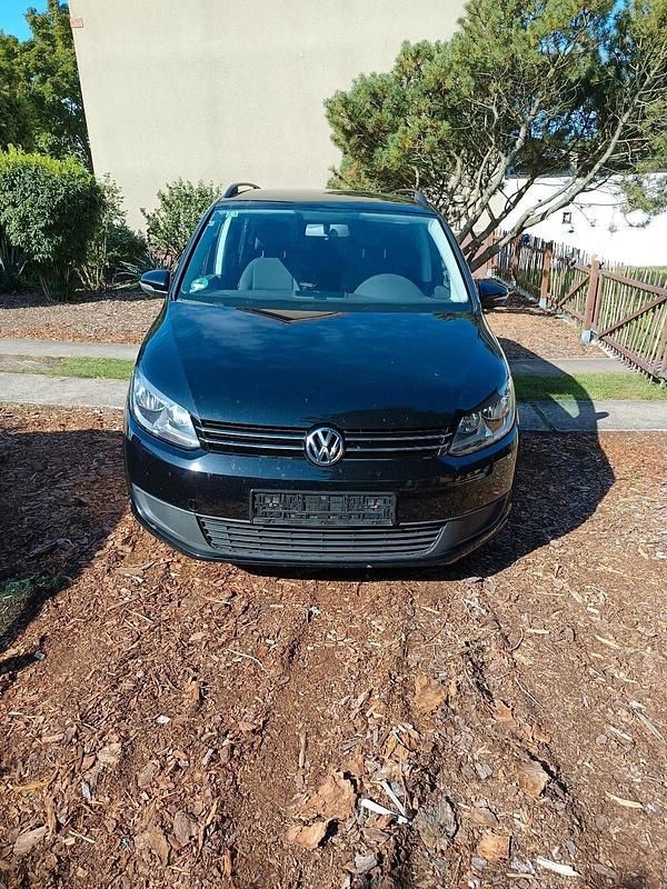 Schwarz Gebraucht 2013 VW Touran Van / Kleinbus | 6.666 € (Guter Preis) - Bild 1/4