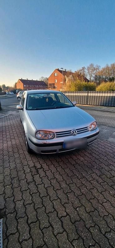 Gebraucht VW Golf IV 75 PS (55 kW) 2002 Silber Kleinwagen
