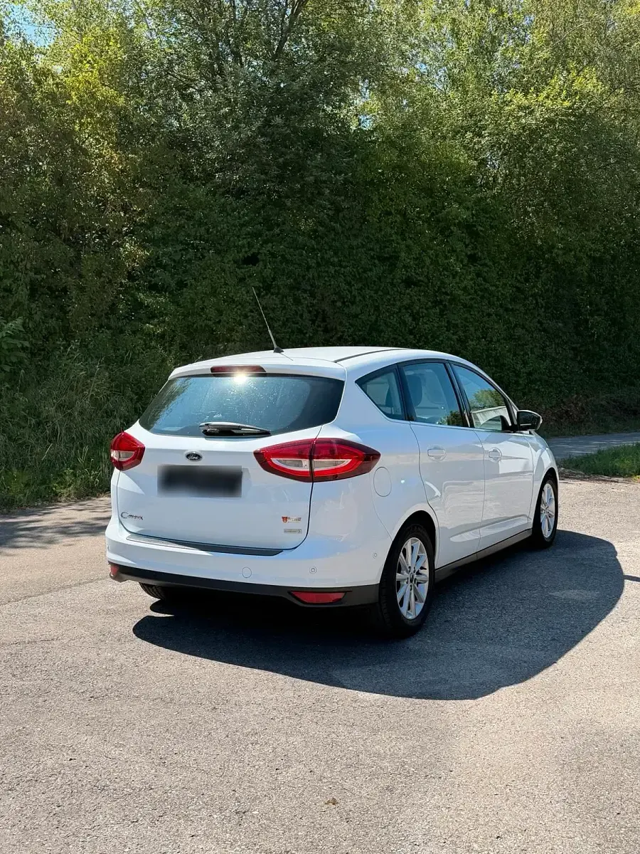 Gebraucht Ford C-MAX Titanium 125 PS (91 kW) 2016 Weiß Van / Kleinbus