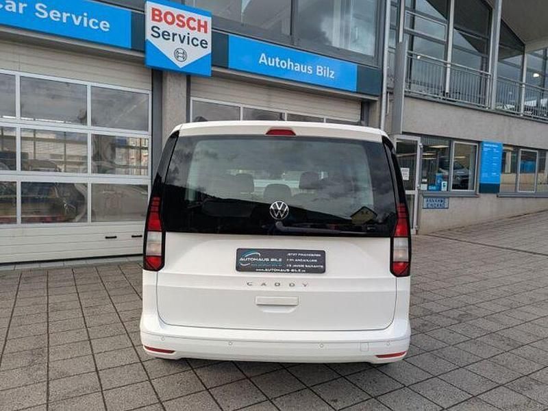 Gebraucht VW Caddy Life 114 PS (83 kW) 2022 Candyweiss Van / Kleinbus