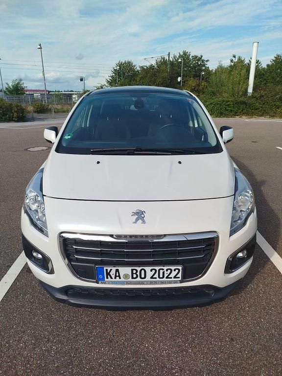 Weiß Gebraucht 2014 Peugeot 3008 Active SUV | 8.500 € (Etwas zu teuer) - Bild 1/4